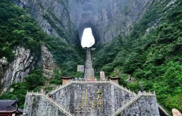 想投資游樂設(shè)備，如保正確選擇生產(chǎn)廠家？